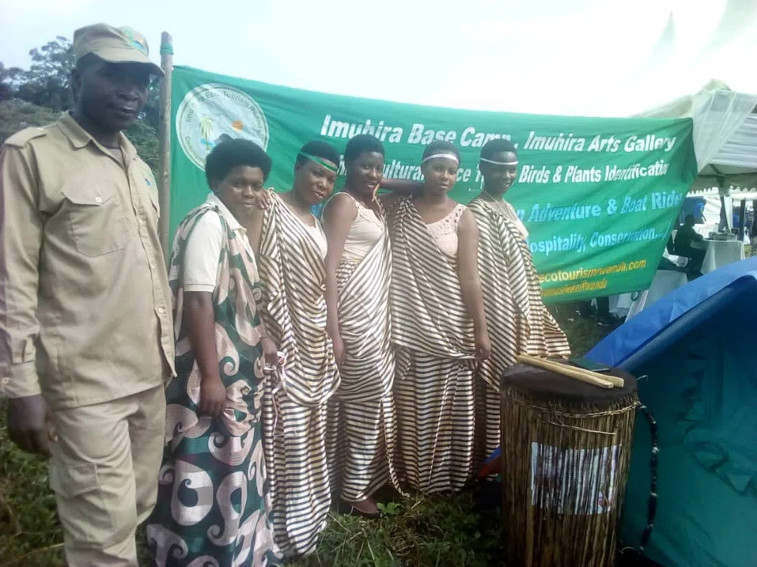 group of rwandan guides doing cultural immersion